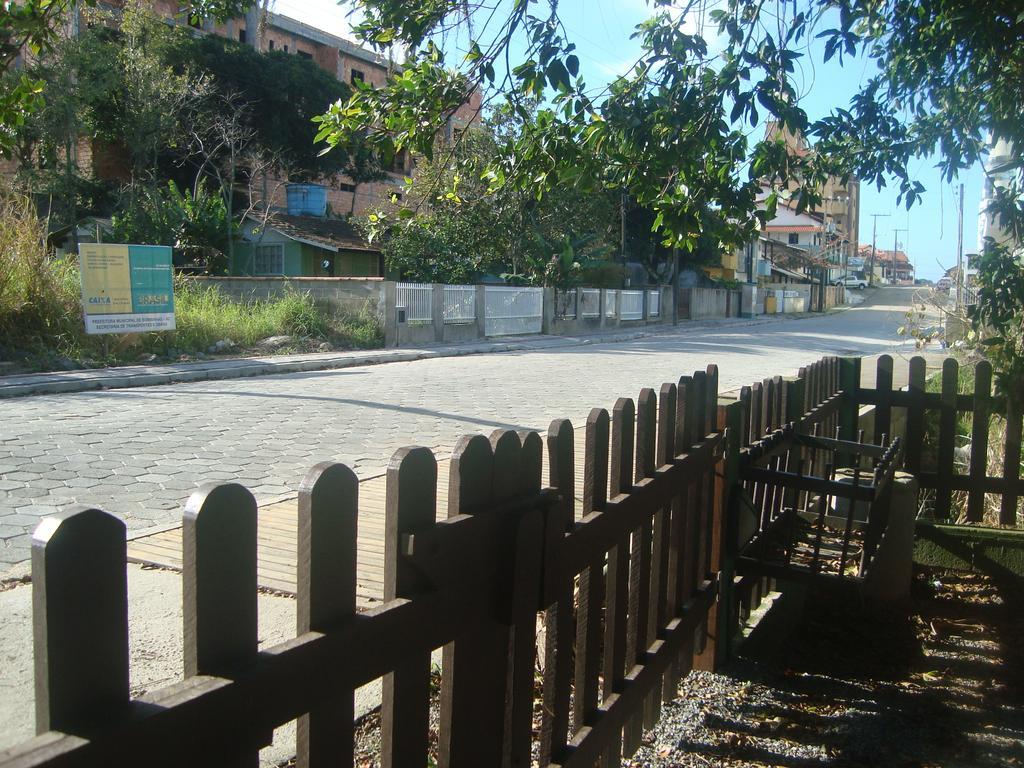 Villa Chales No Centro De Bombinhas Exterior foto